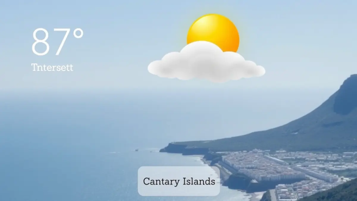 Imagen genérica de una previsión meteorológica con sol y nubes sobre una ciudad costera.