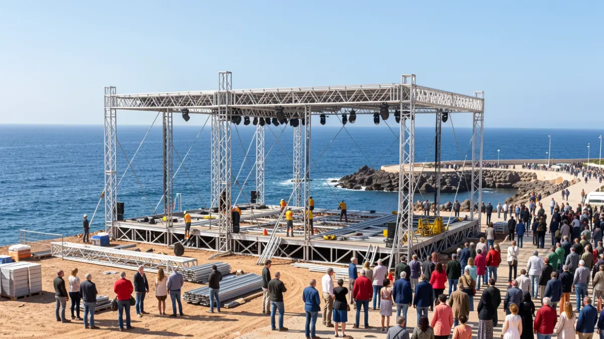 Stage under construction at Arguineguín pier for the papal visit.