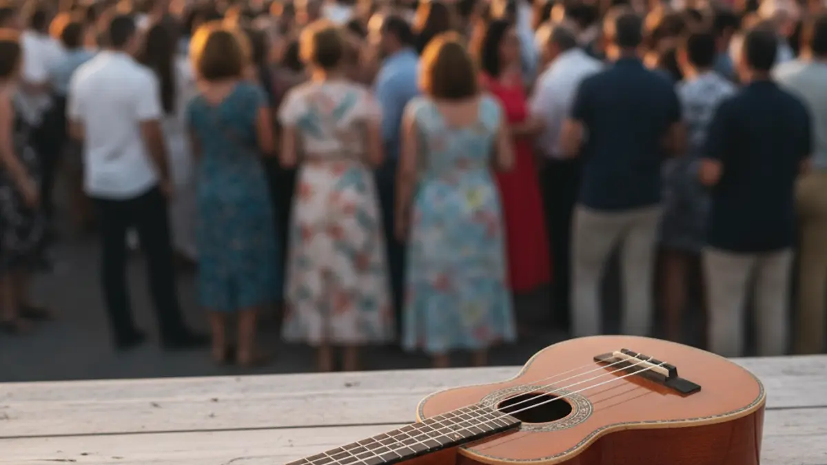 Image of a Canarian timple at a cultural event in La Graciosa.