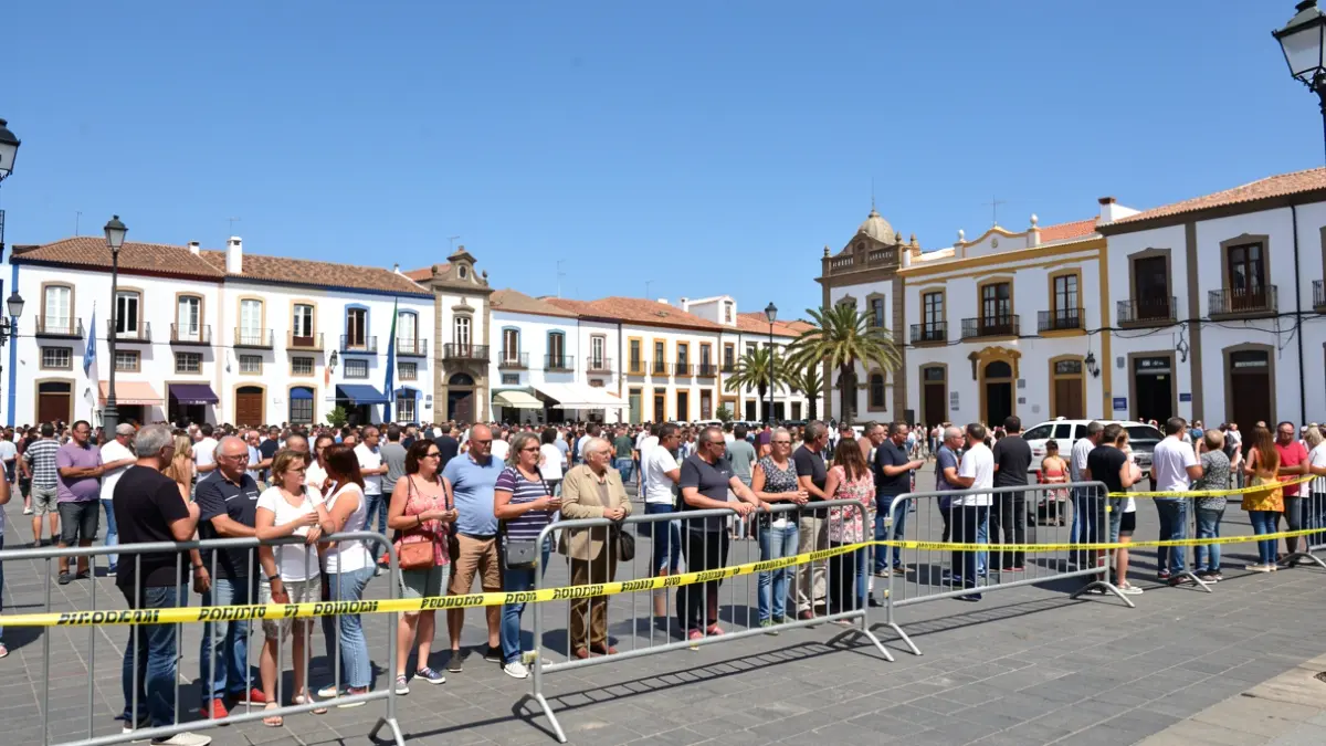 Generic image of Plaza de España in Santa Cruz de Tenerife with security measures and access control.