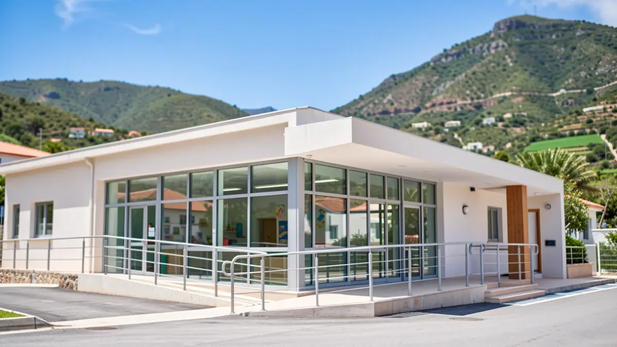 Generic image of the exterior of a day care center for the elderly in Arucas.