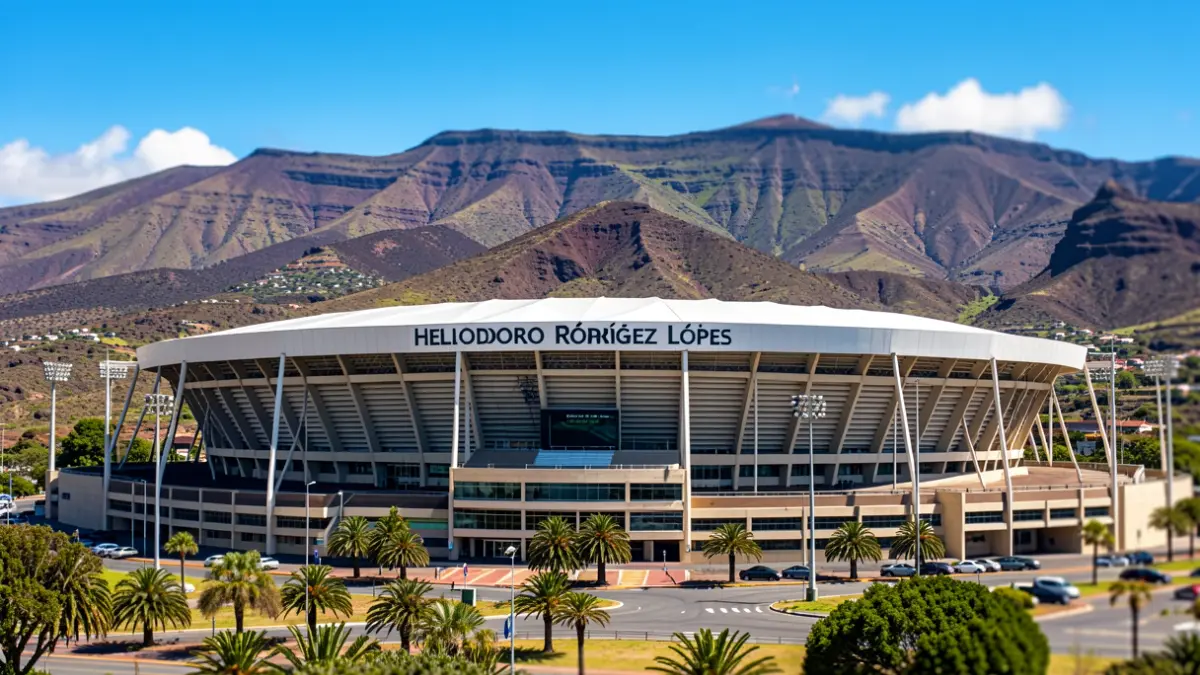 Vista exterior del estadio Heliodoro Rodríguez López en Tenerife.