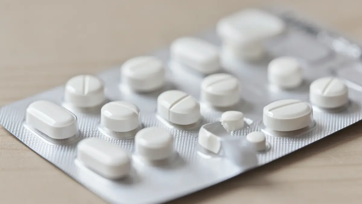 Generic image of an ibuprofen blister pack.