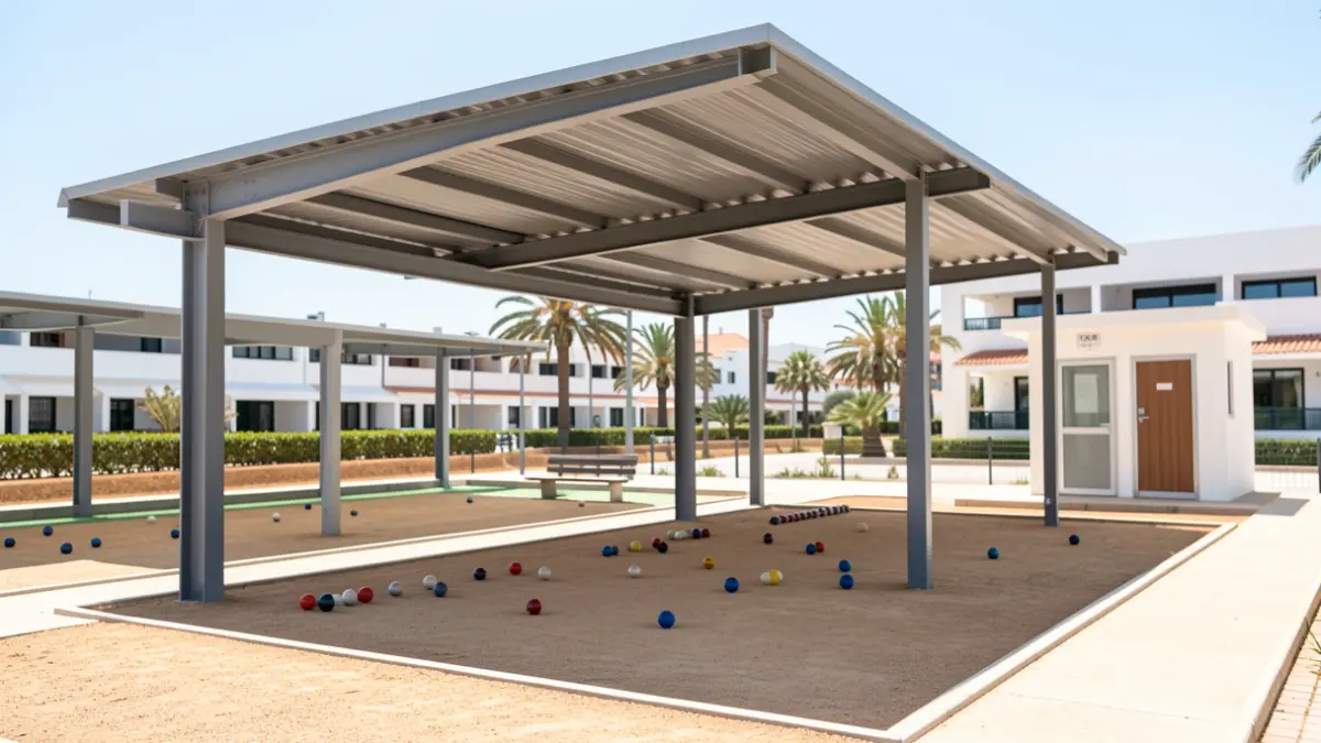 Image of the new bowling and petanque court in Arrecife, Canarias, featuring a self-supporting roof.