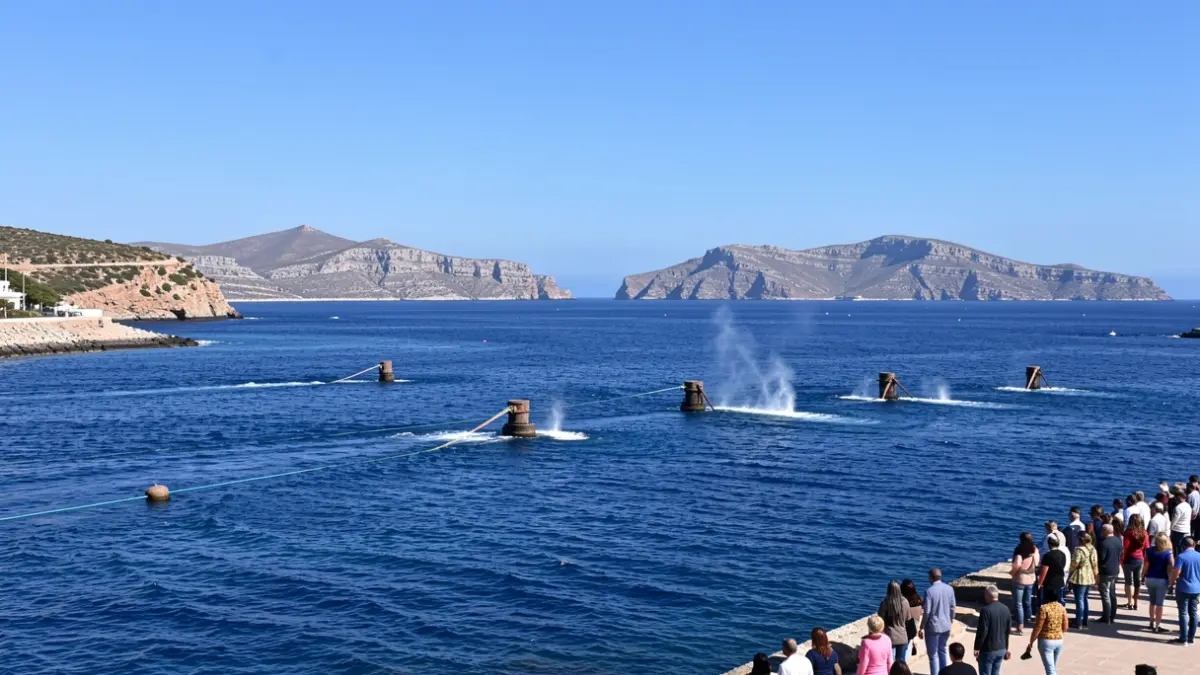Generic image of the Canary Islands coast with several points of water discharge into the sea.