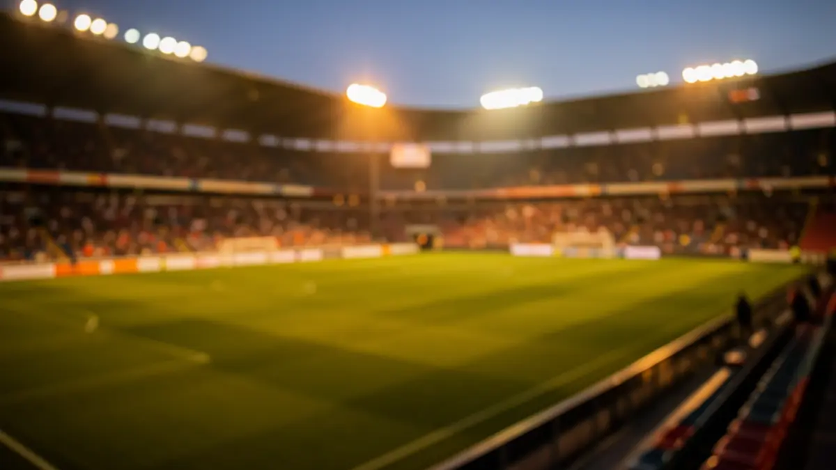 Imagen genérica de un estadio deportivo vacío al atardecer.