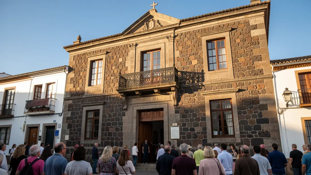 Facade of the San Miguel de Abona Town Hall in the afternoon light.