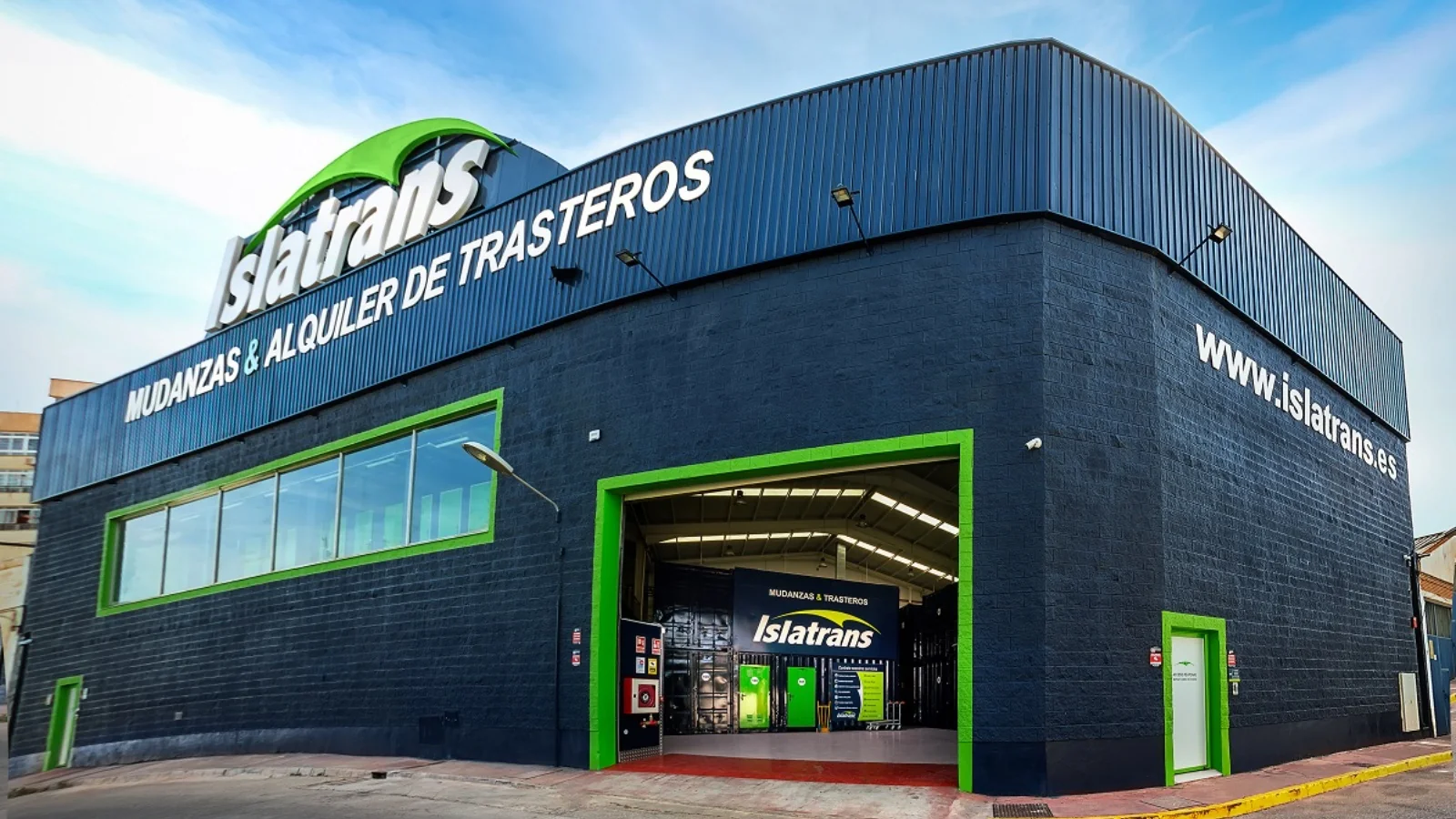 Centro de Islatrans: trasteros, guardamuebles y mudanzas en Málaga y Cádiz