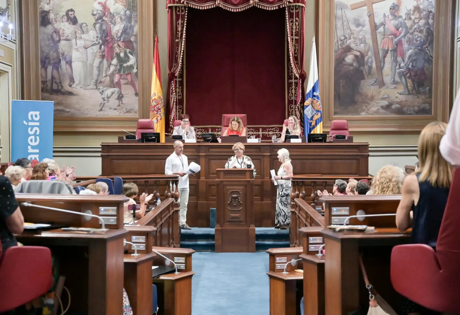 Mayores de Canarias proponen ocho medidas para una longevidad activa en el Parlamento