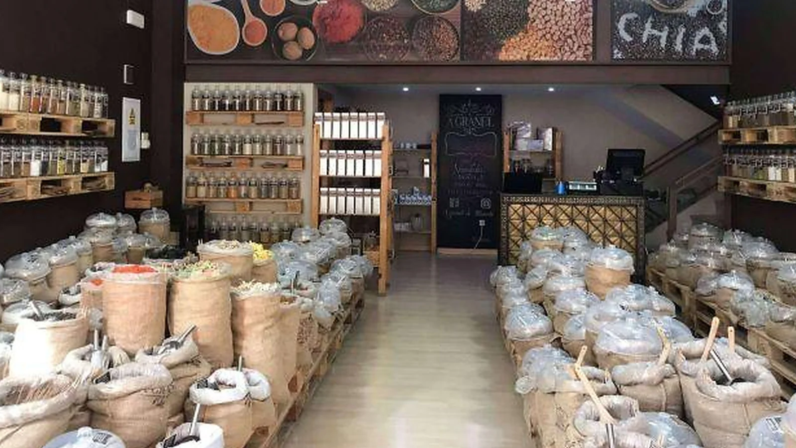 A Granel Tienda brings bulk food shopping to homes across Spain