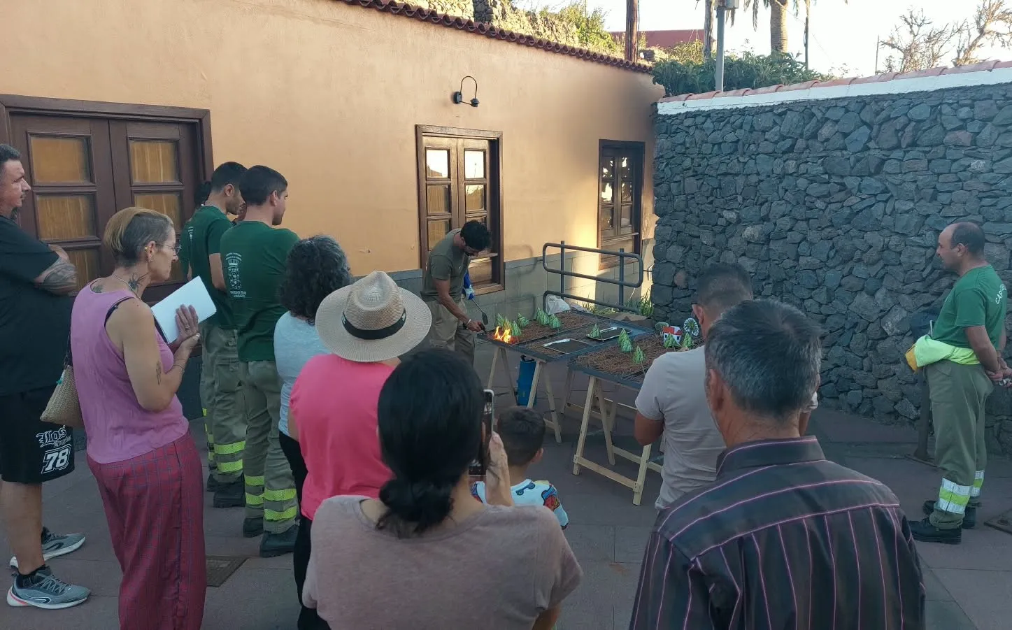 Canarias acerca la prevención de incendios a La Gomera con el proyecto PICAs