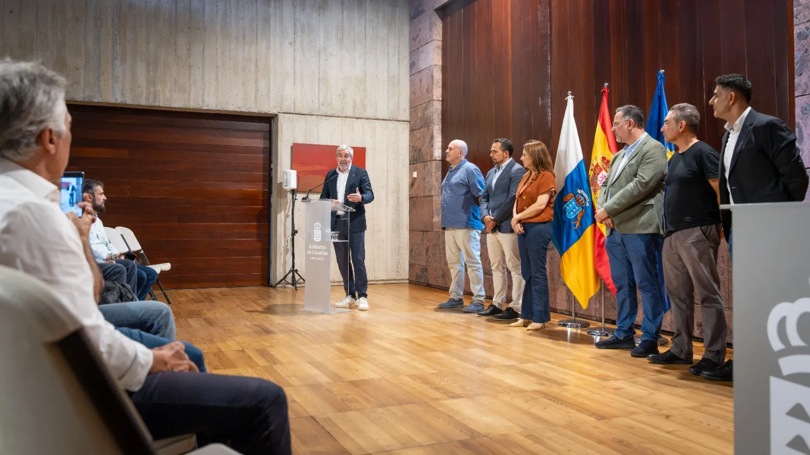 Gobierno de Canarias y sindicatos pactan un nuevo marco para la representación de empleados públicos