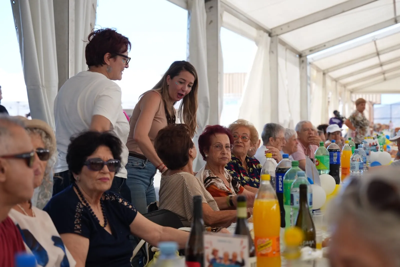 Miles de mayores participan en el IV Encuentro del Mes del Mayor en Canarias