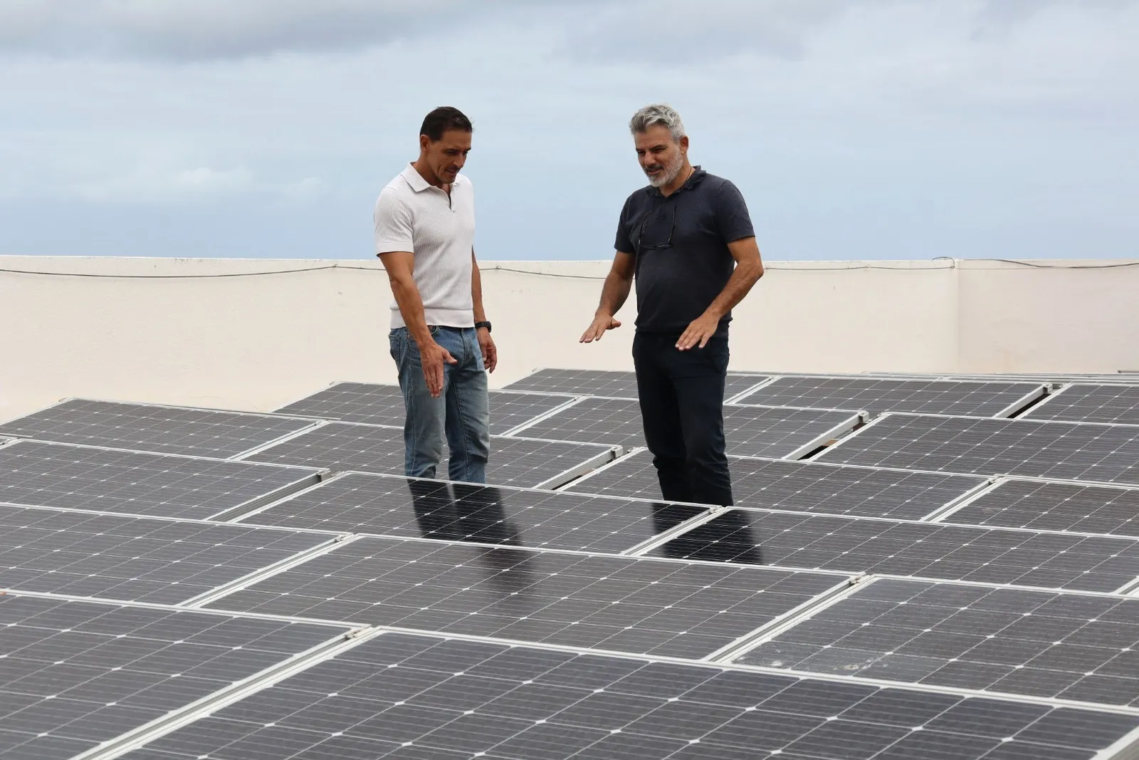 Puerto de la Cruz adjudica su séptima planta fotovoltaica en el aparcamiento del centro de salud